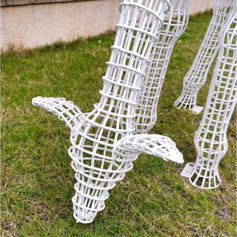 تمثال غزال السيكا المجوف للحدا - مراجعة Gardening Tools Sketch وسعره